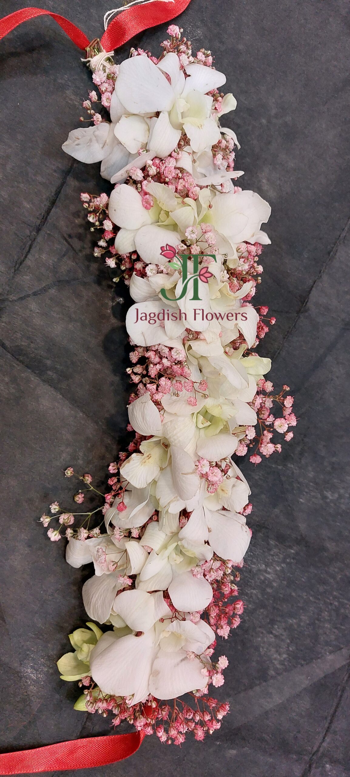 Elegant jasmine veni with fresh flowers for bridal hair styling