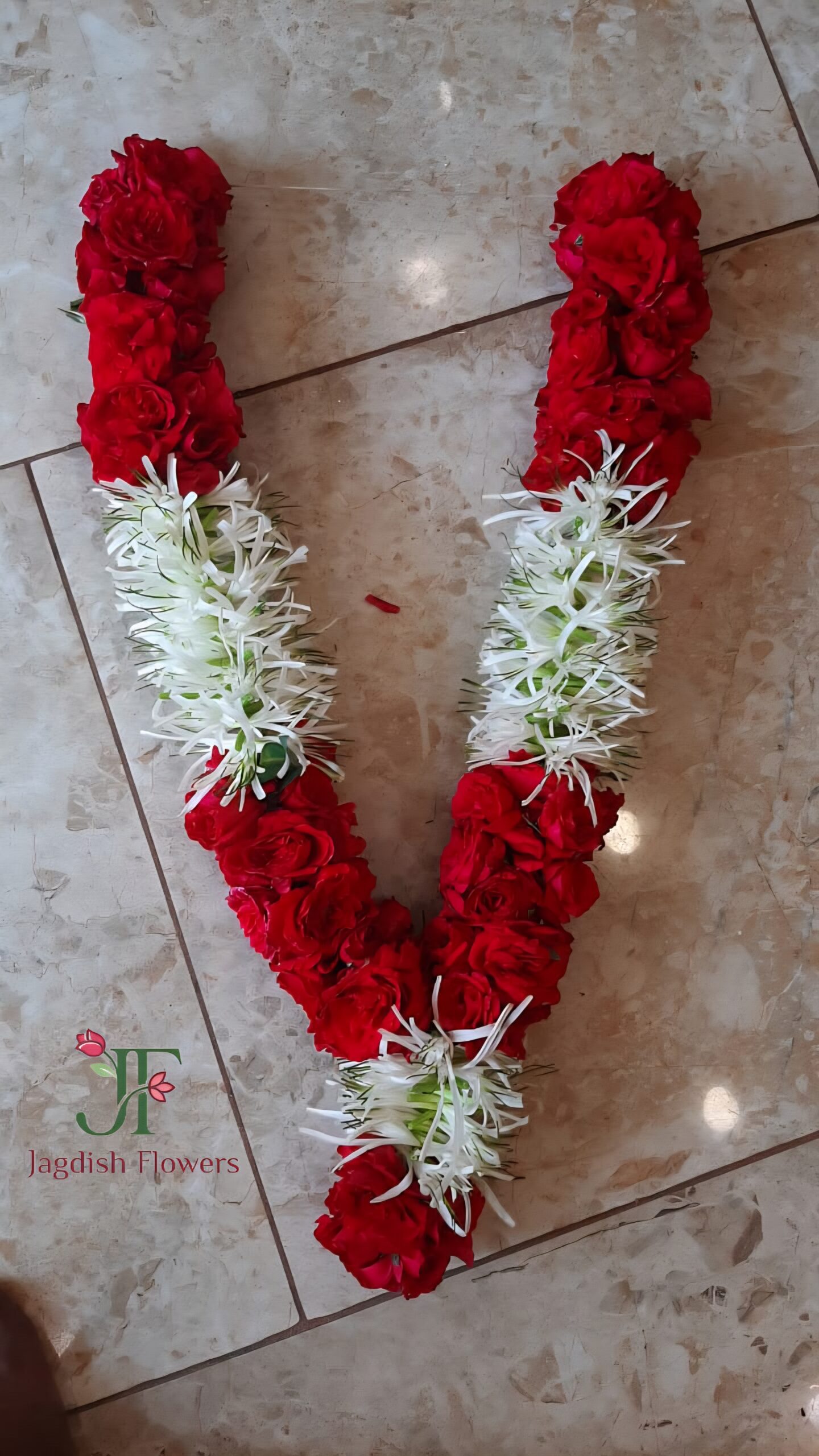 Premium big haar with fresh flowers for new car decoration
