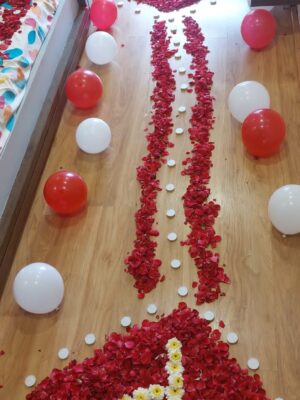 Luxury bridal room decoration with fresh roses and romantic floral styling