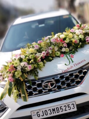 Fresh mixed flower wedding car decoration for bridal and groom entry cars
