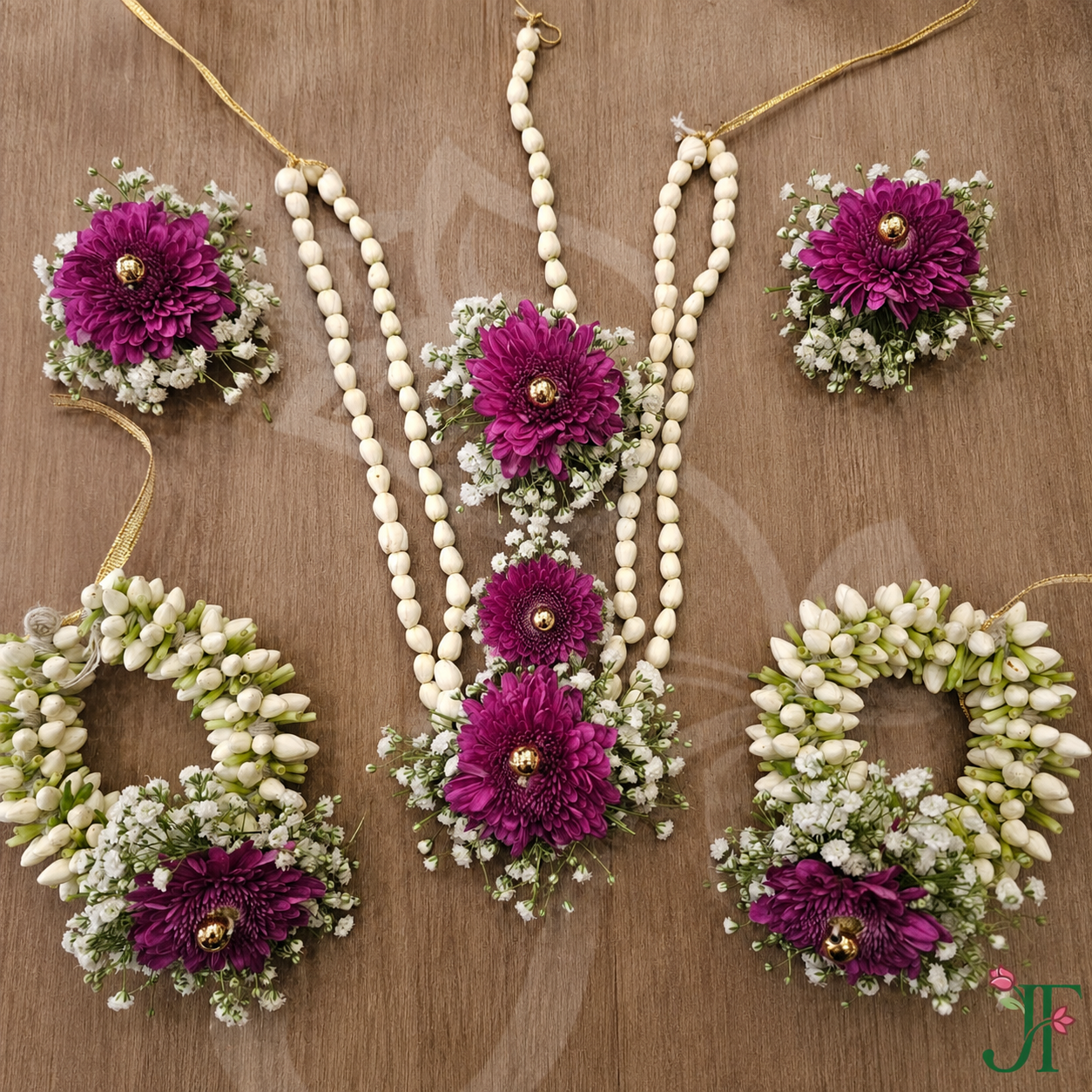Tagar and Dark Perpal Bottam Flower Ornament at Jagdish Flowers